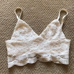 Lace crop tank!